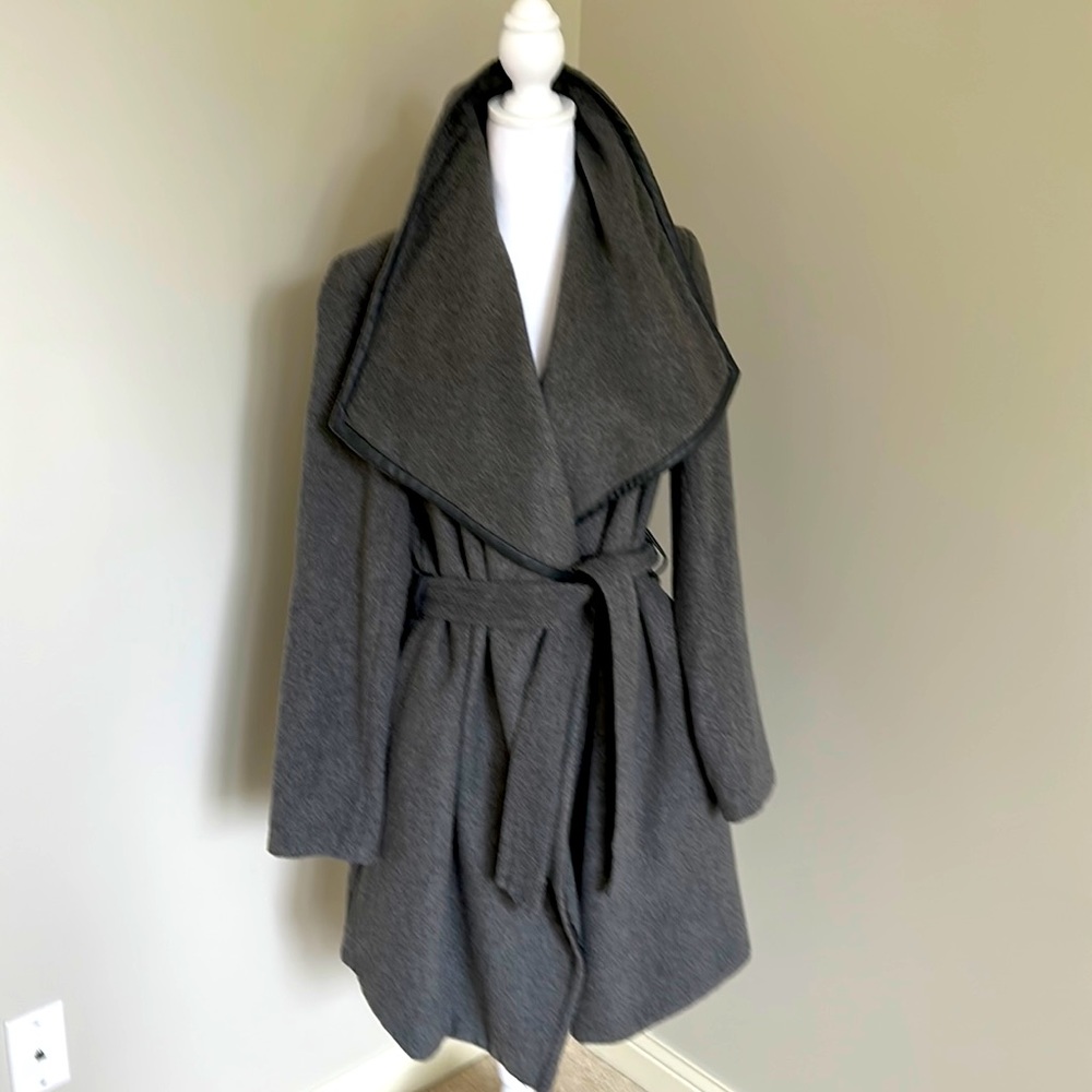 Nanette Lapore Women’s Wrap Coat.  Great condition.